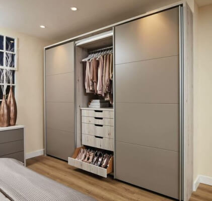 closet-coupe